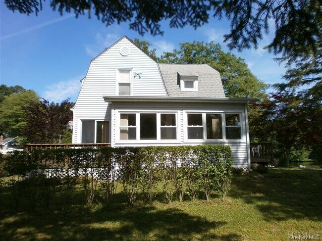 Building Photo - 96 Dunderberg Rd
