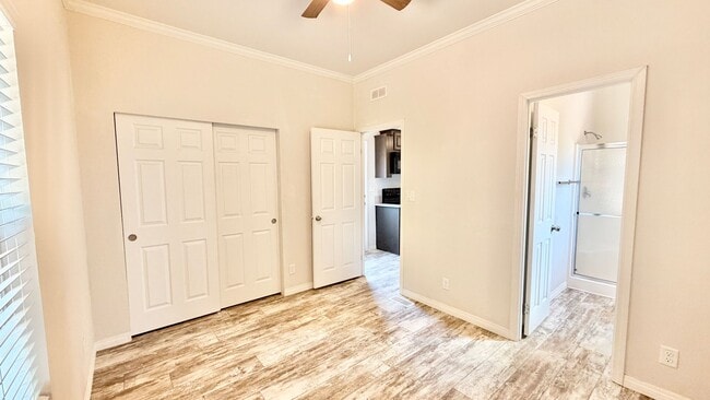 Building Photo - 1727 S Hill Ave