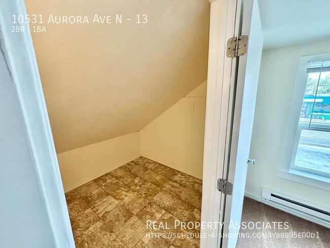 Building Photo - 10531 Aurora Ave N