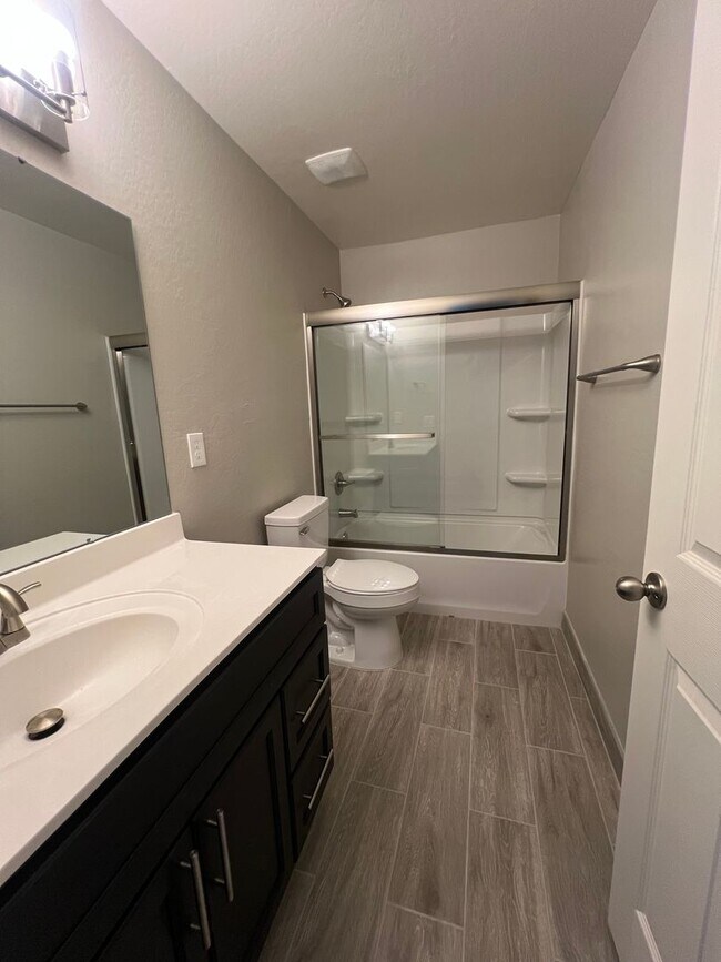 Building Photo - 4011 S 24th St