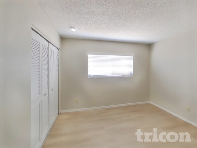 Building Photo - 3629 W Kelton Ln