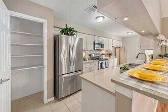 Building Photo - 6602 Montauk Dr