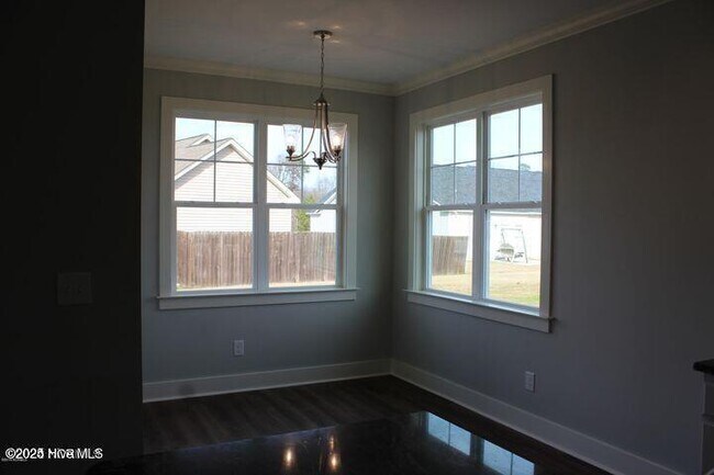 Building Photo - 2100 Remington Ct