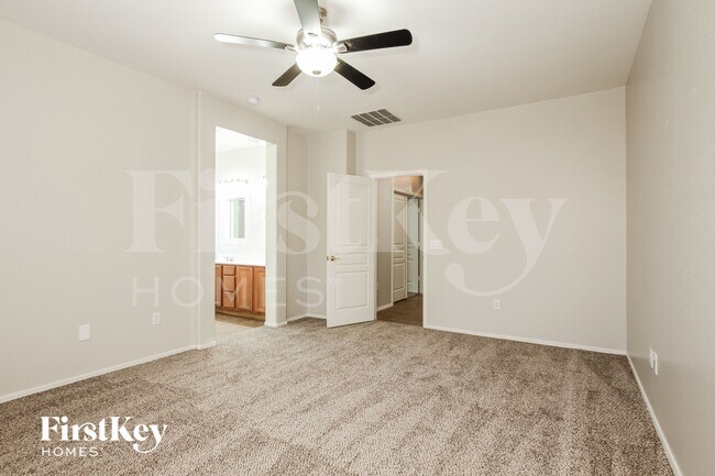 Building Photo - 14912 N 153rd Ave