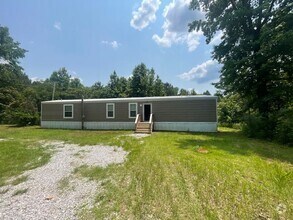 Building Photo - Renovated 3 Bedroom 2 Bath Trailer for Rent!