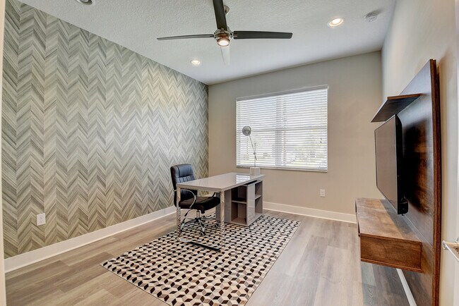 Building Photo - 9748 Celtic Sea Ln