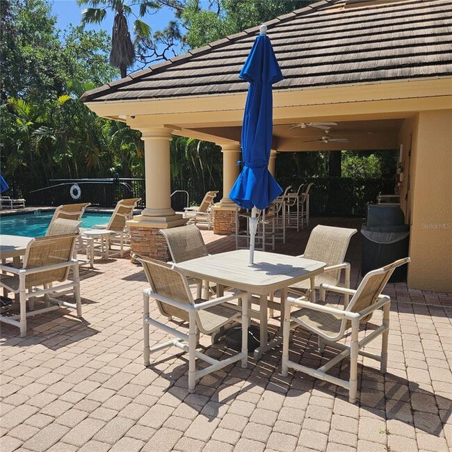 Building Photo - 8110 Villa Grande Ct