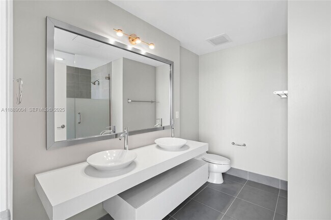 Building Photo - 92 SW 3rd St