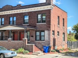 Building Photo - 8034 John R St