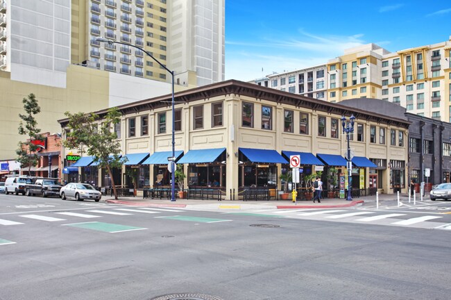 Building Photo - Julian Building – Lofts