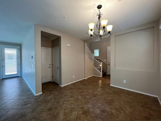 Building Photo - 3239 E Virgil Dr