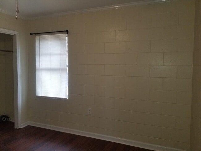 Building Photo - 1113 E Mimosa St