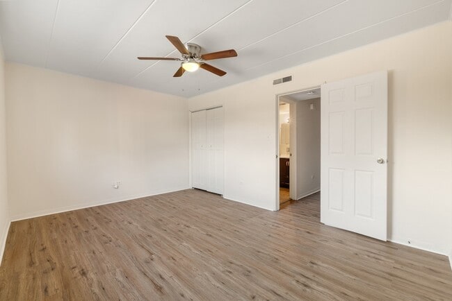 Building Photo - 3145 Bernice Rd