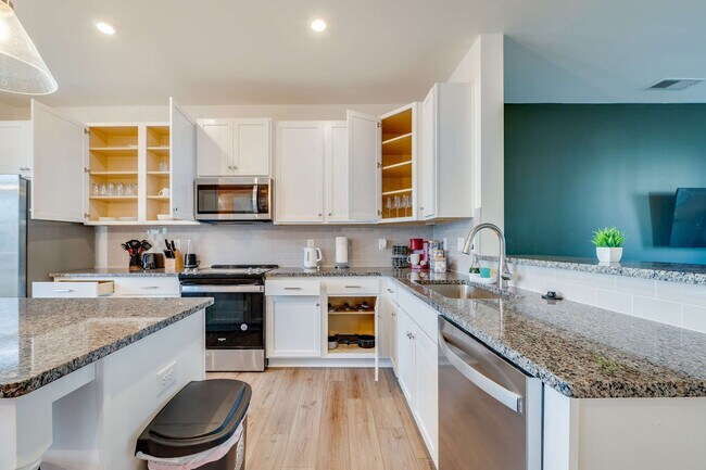 Building Photo - 4118 Bunker Dr