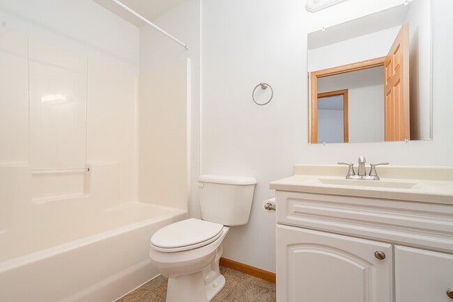 Building Photo - 250-260 S McGinty St