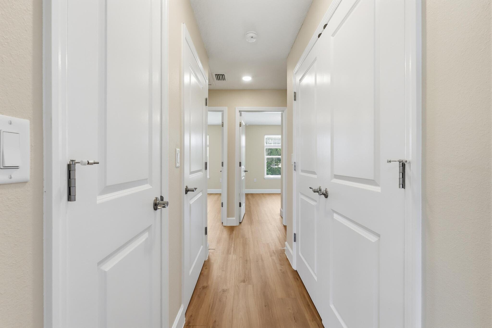 Building Photo - 216 S Florida Ave