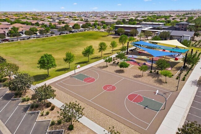 Building Photo - 5935 S Coyote Canyon