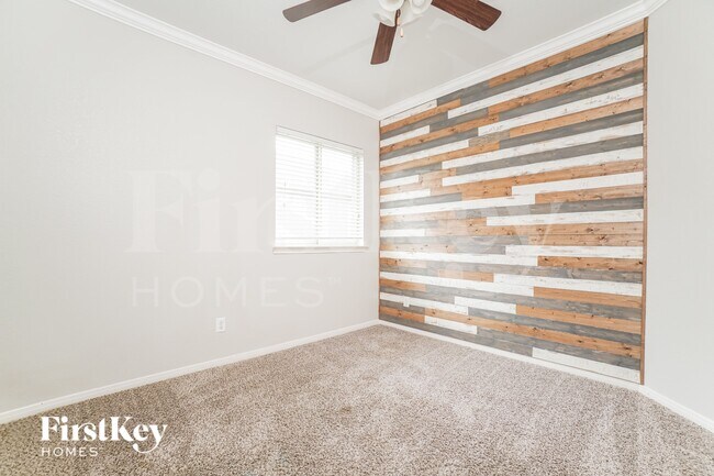 Building Photo - 22559 Stillwater Valley Ln