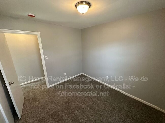 Building Photo - 7318 James A Reed Rd