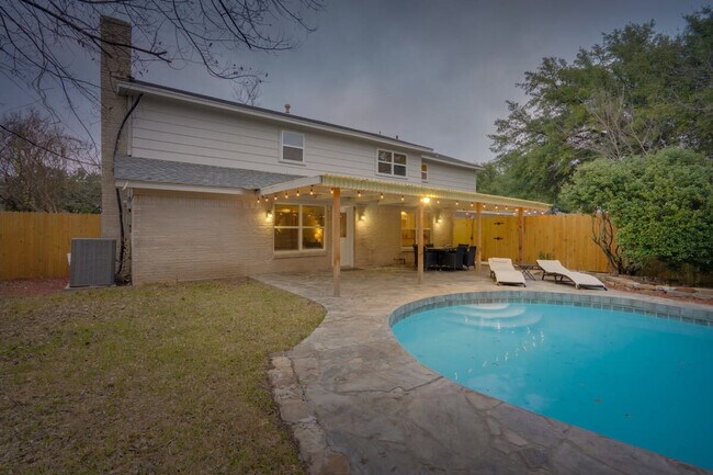 Building Photo - 11210 Cotillion Dr