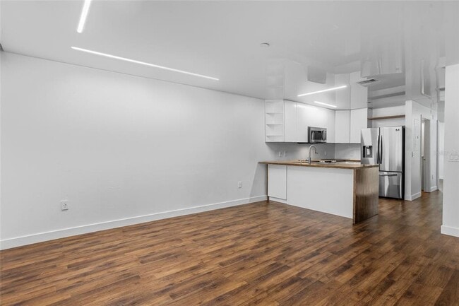 Building Photo - 1645 Windsor Oak Ct