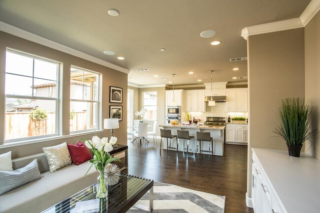 Building Photo - 6462 Almaden Rd