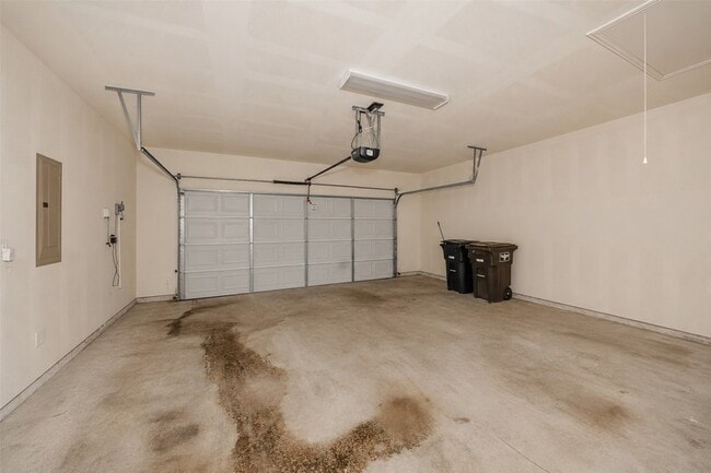 Building Photo - 356 Emerald Creek Dr