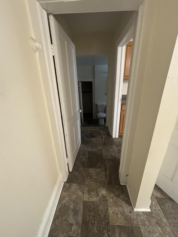 Building Photo - 1625 Washington St