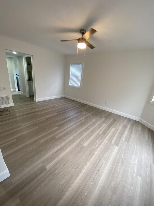 Building Photo - 17389 63rd Rd N