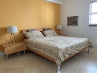 Building Photo - 185 SE 14th Terrace