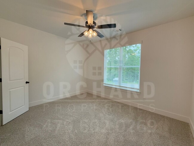 Building Photo - Bella Vista Single-Family Home- 2 Bed/ 2 B...