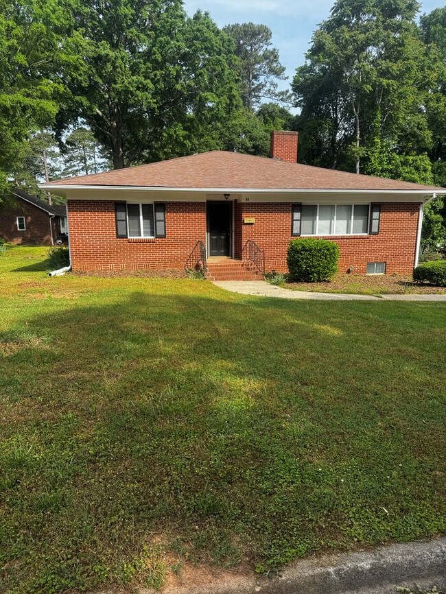 Primary Photo - 61 Winecoff Ave NE