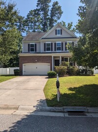Building Photo - 208 Foster Rd
