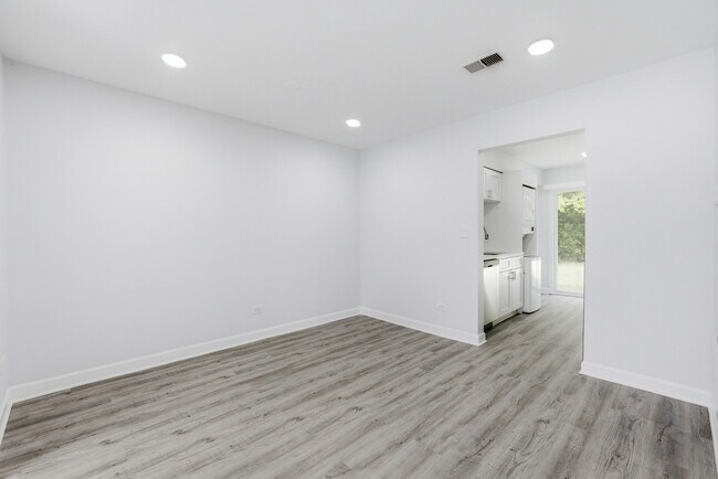 Building Photo - 224 E Rimini Ct