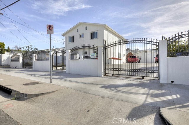 Building Photo - 7408 Radford Ave
