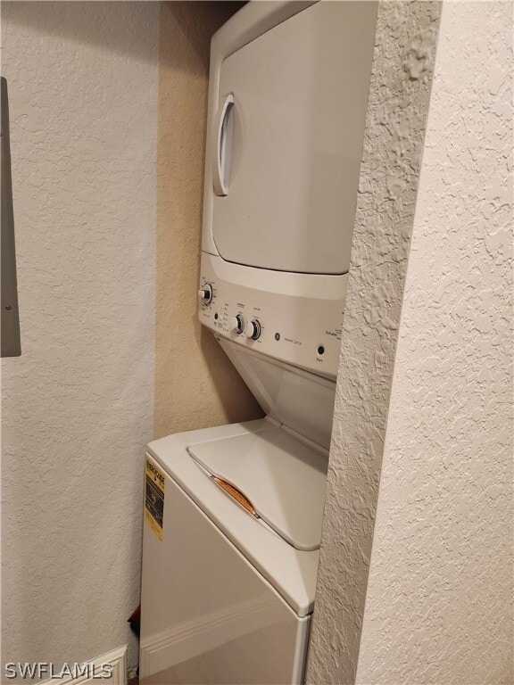 Building Photo - 23560 Walden Center Dr