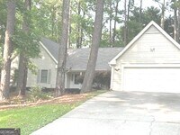 Building Photo - 102 Whisper Trce