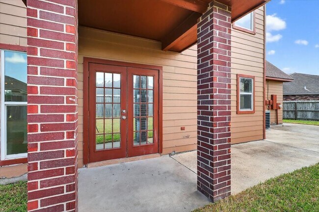 Building Photo - 6901 Windy Cove Cir