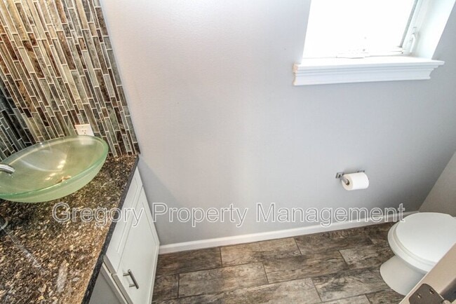 Building Photo - 20901 Cypress Way