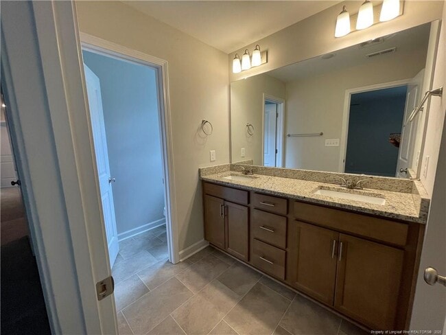 Building Photo - 703 Georgetown Cir