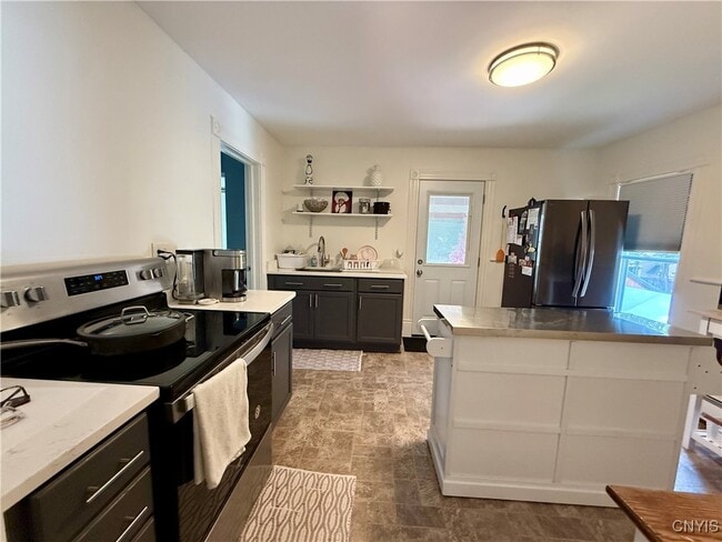 Building Photo - 211 N Seward Ave