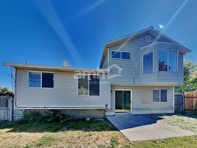 Building Photo - 4026 W 6515 S