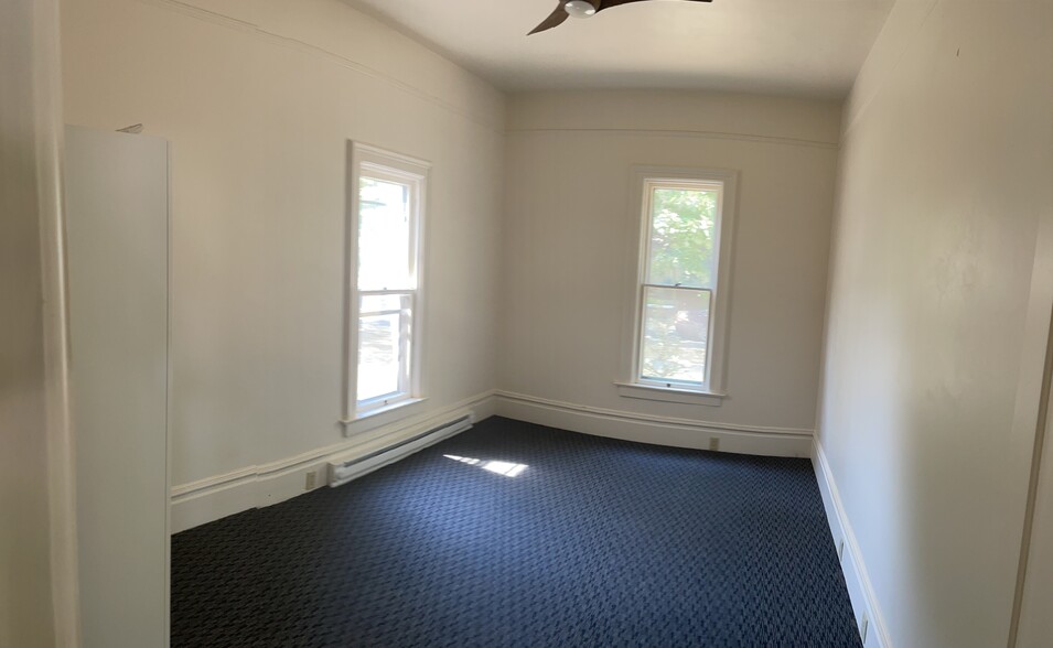 Main bedroom - 388 W 10th Ave