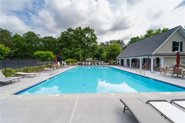 Building Photo - 313 Oak Hill Ln