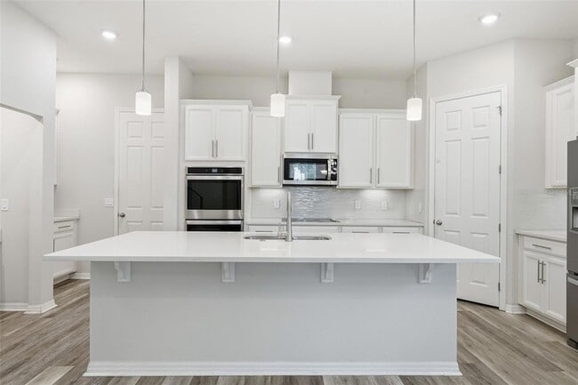 Building Photo - 14942 Guava Bay Dr