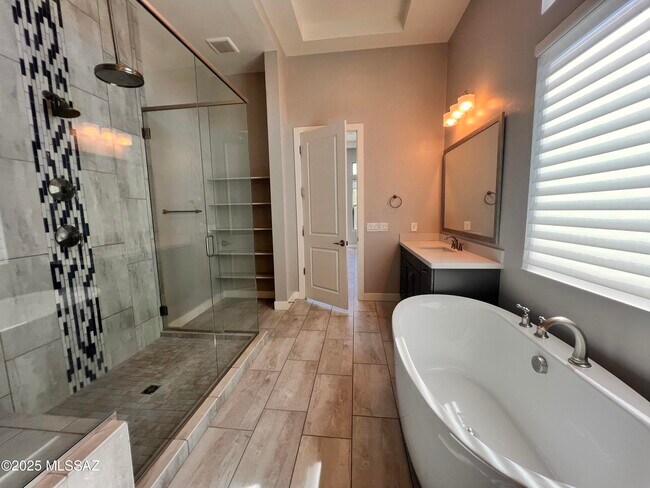 Building Photo - 14205 N Stone View Pl