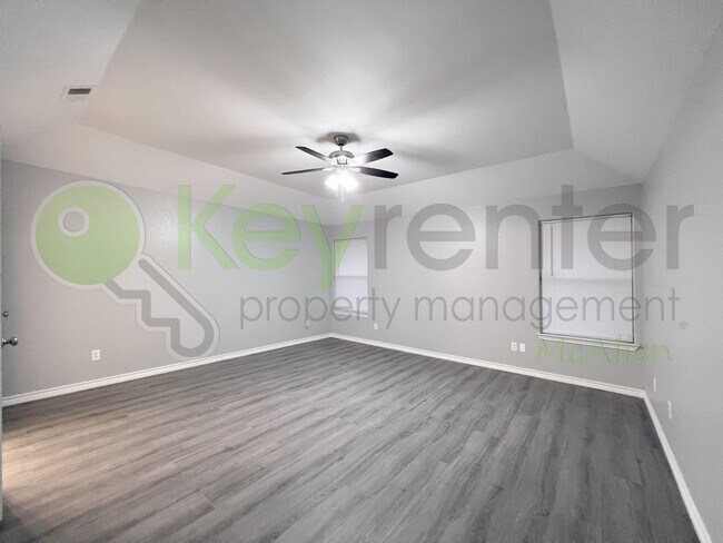 Building Photo - Gorgeous 4 bed/ 2 bath home in Sharyland Plantation (Mission, TX)