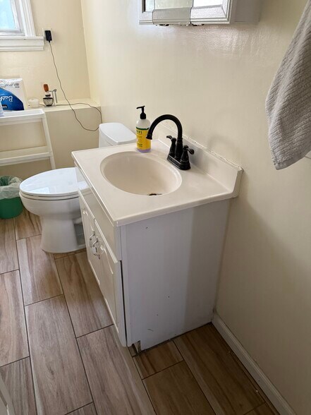 Building Photo - 1 Sachem St