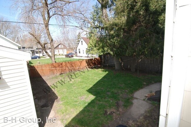 Building Photo - 4038 10th Ave