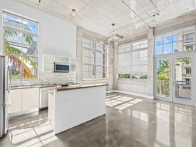 Building Photo - 434 NW 1st Ave